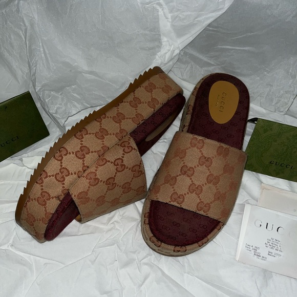 GUCCI GG Monogram Platform Slide Sandals - Picture 2 of 3